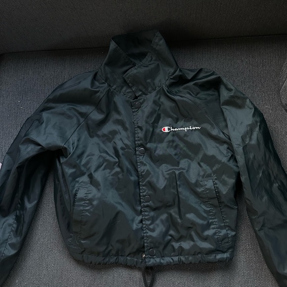Champion Cropped Jacket - Picture 5 of 5